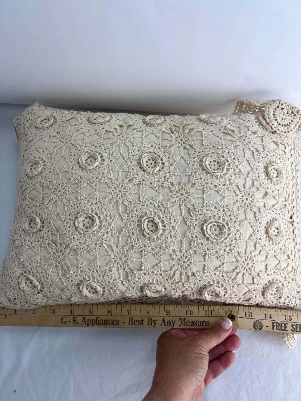 VTG Crochet Lace Cotton Pillow Cover Beige 1987 L. Kee & Co. Vintage 12x16